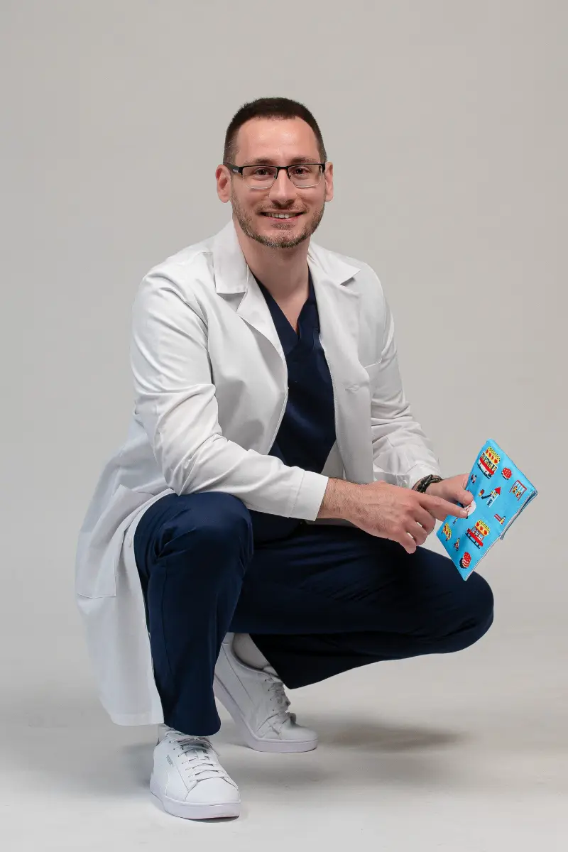 Dr. Ditrói balázs, Szülész-nőgyógyász szakorvos, gyermeknőgyógyász